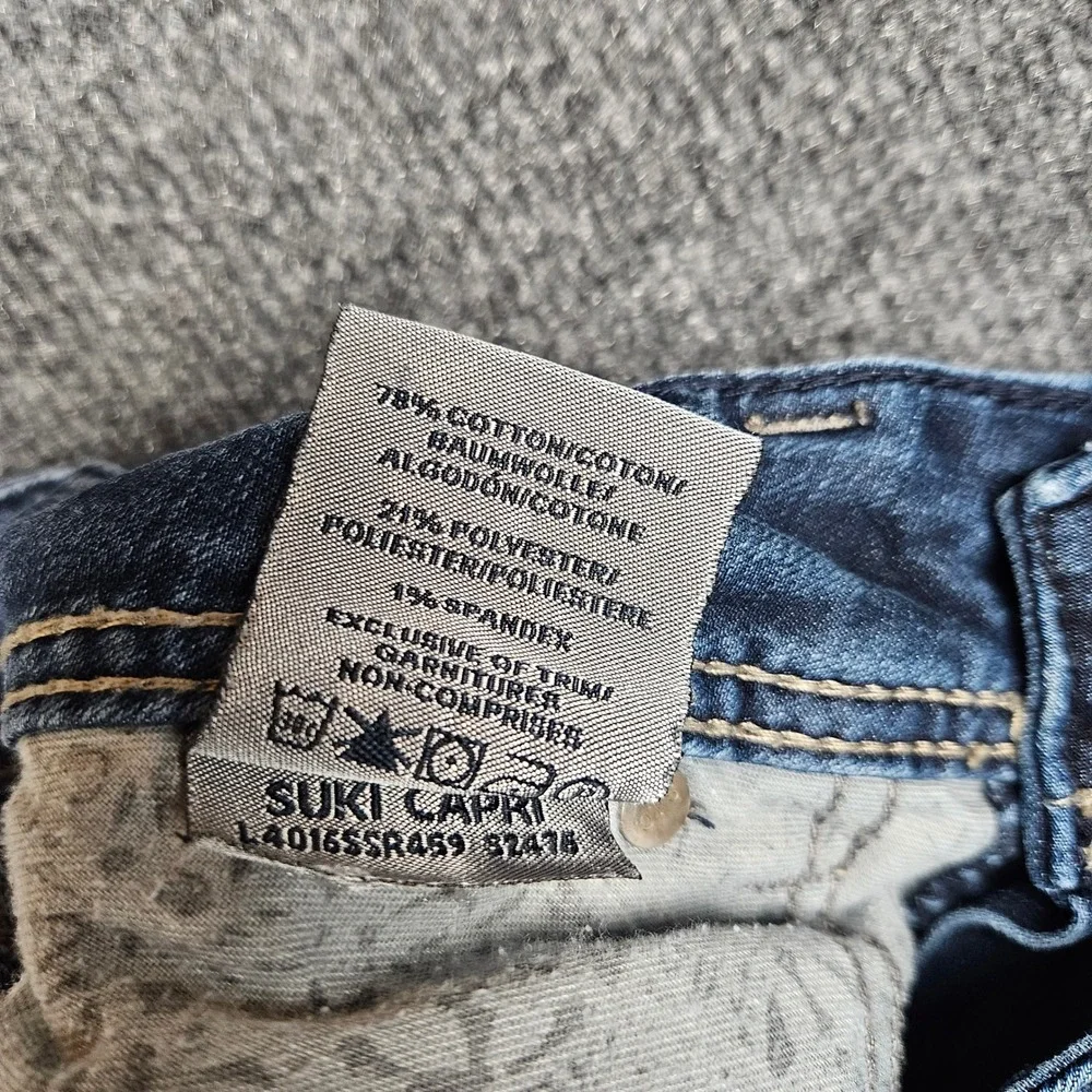 Silver Suki Capri Jeans Women's 26 Dark Wash Denim‎ Stretch Mid Rise Cropped